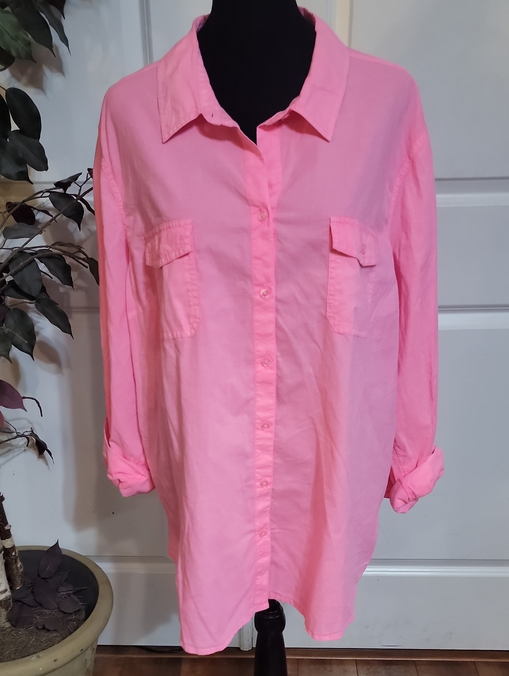 Old Navy Bright Pink Button-Front Shirt